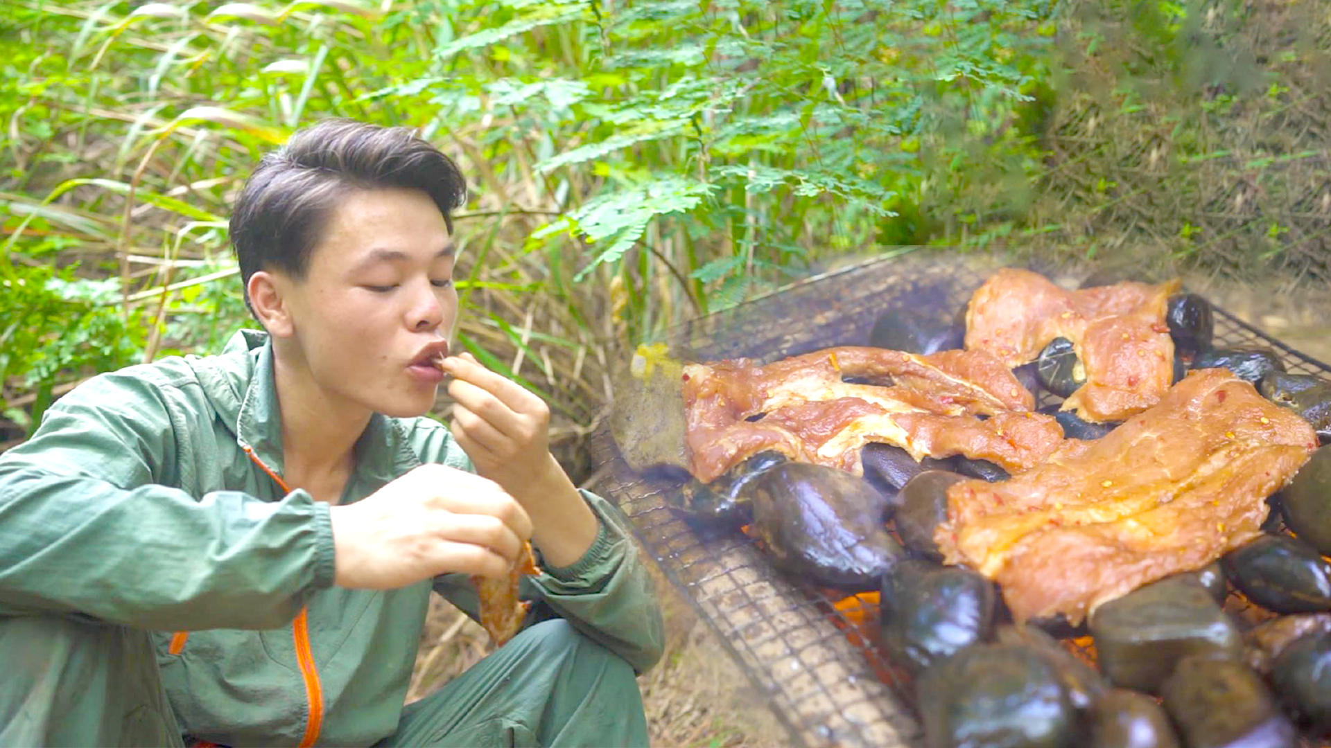 忍不住流口水!创意十足的鹅卵石烤肉,把我看饿了
