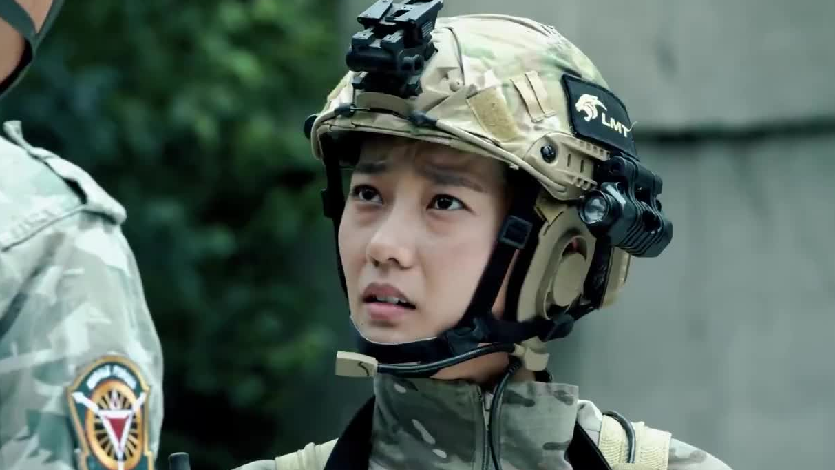 【蓝军出击】霍得逼艾佳把帽子摘下来