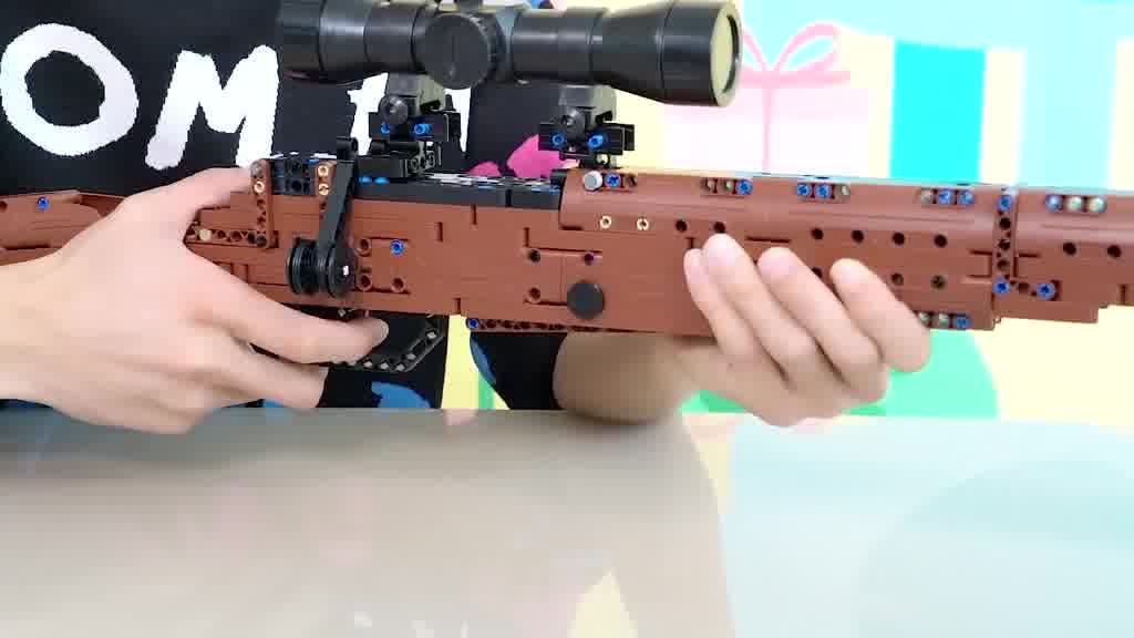 乐高积木 大家最想看的积木版98k搞定了 旋转后拉上膛