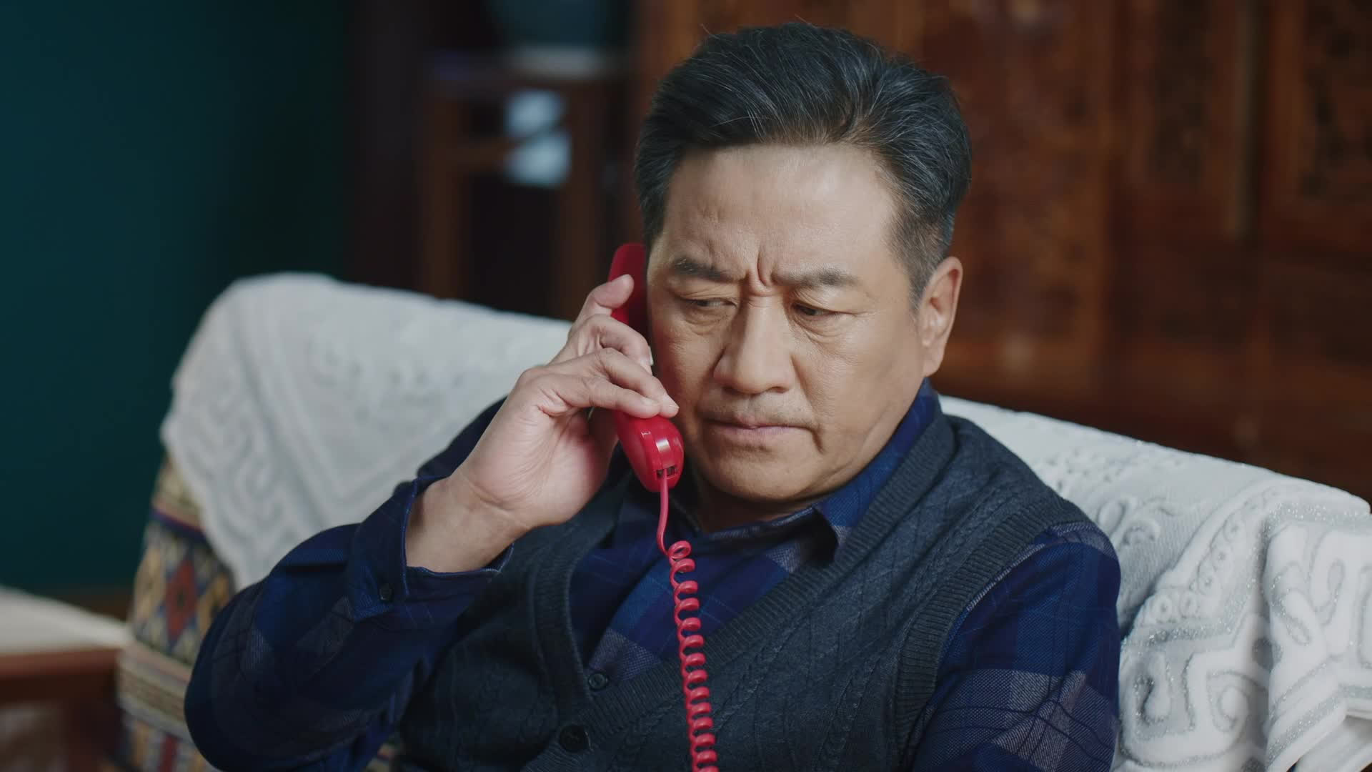 杨远德反对在饮马湖建国际连锁酒店